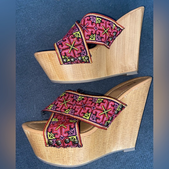 Justfab wedge slides - Picture 6 of 7